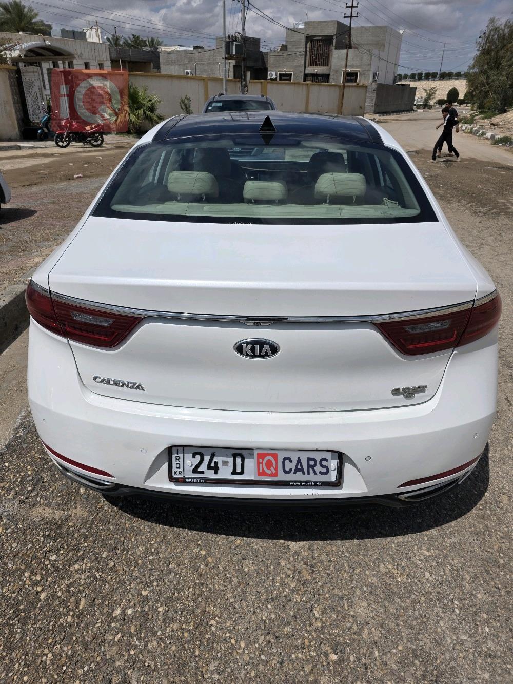 كيا كادينزا